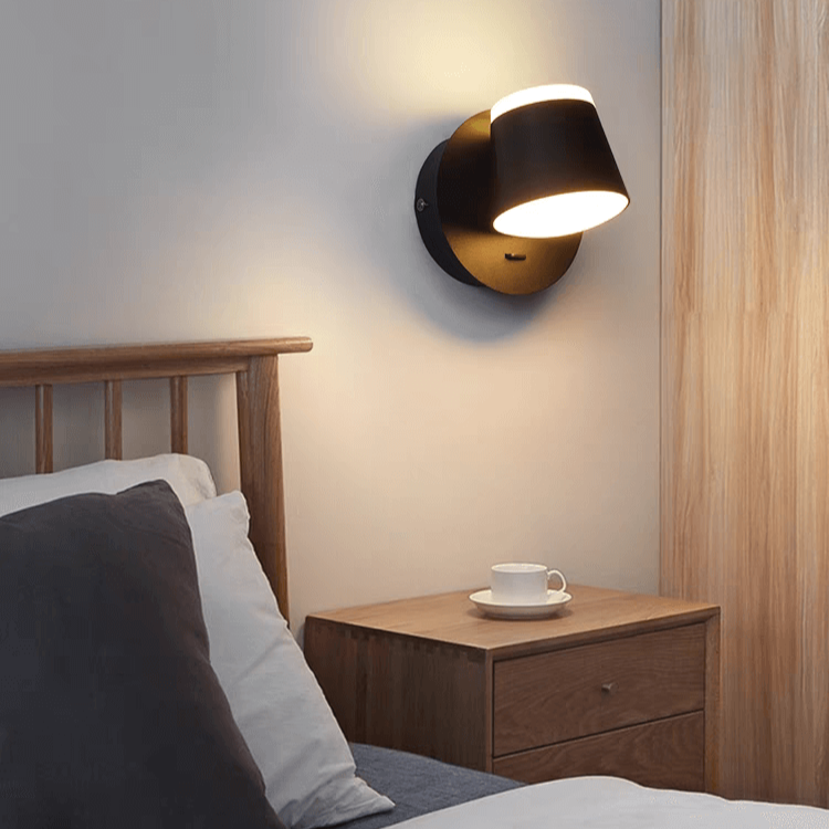 Applique murale LED style scandinave métallique avec abat-jour rotatif│ WUNKY