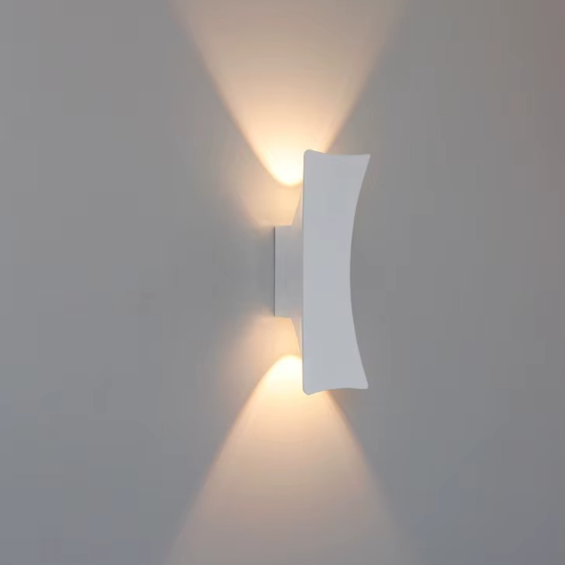 Applique murale extérieur étanche en aluminium │ LEANA