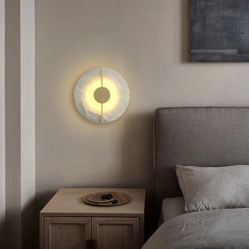 Applique murale LED ronde en marbre et en laiton AZRO