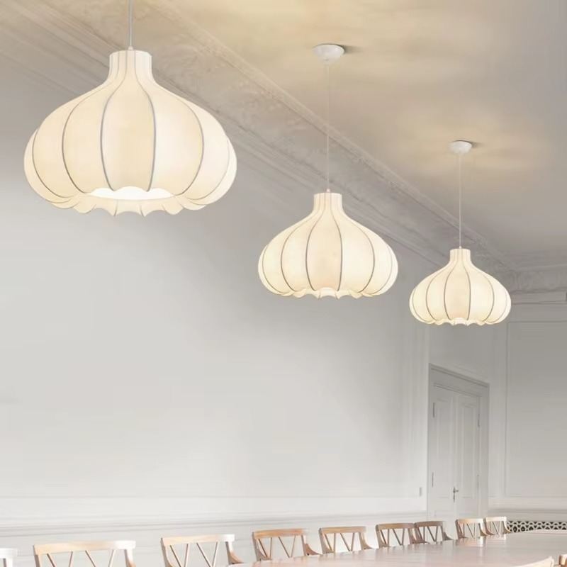 Suspension en soie TENIA