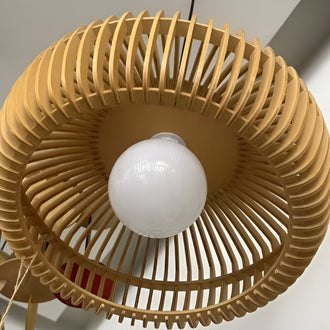 Suspension en bois TORNA