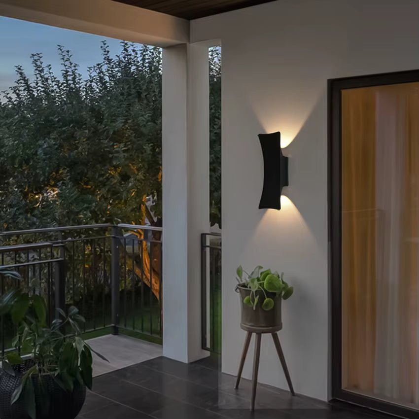 Applique murale extérieur étanche en aluminium │ LEANA