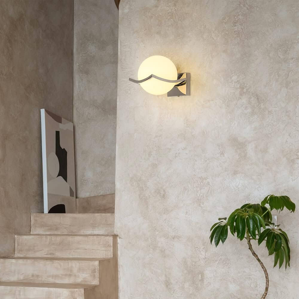 Applique murale boule en verre opaline et métal WATERLO - product_type_Atelier Luisiano