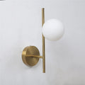 Applique murale dorée avec abat - jour globe en verre opaline et laiton VENUS - product_type_Atelier Luisiano