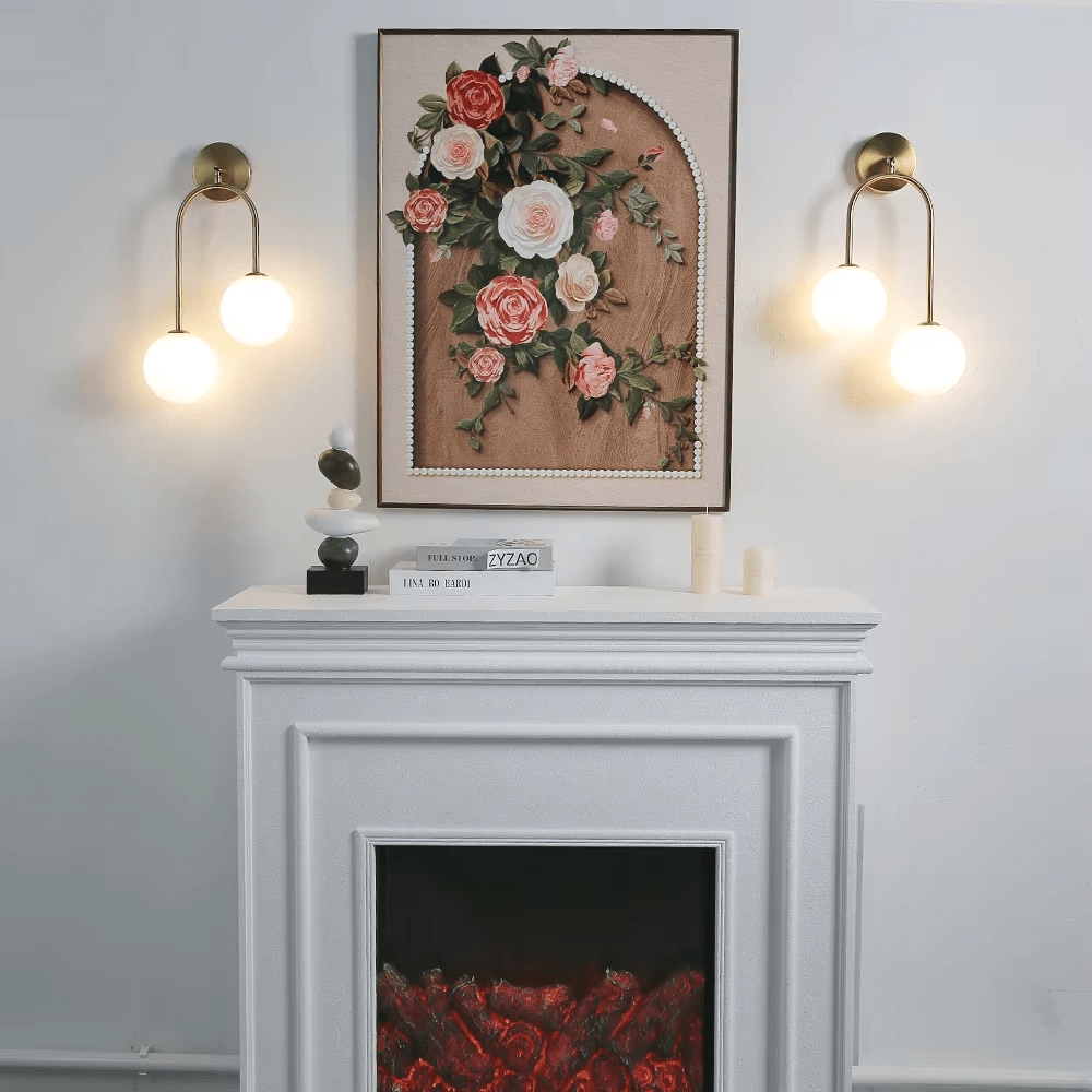 Applique murale double doré en laiton avec abat - jour globe en verre opaline KENNY - product_type_Atelier Luisiano