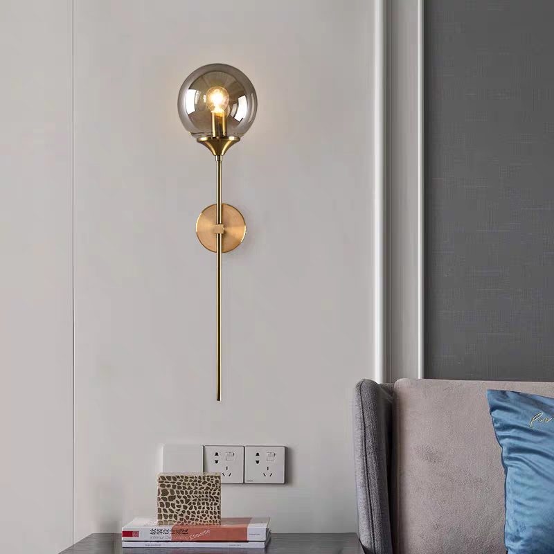 Applique murale scandinave minimaliste en laiton et en verre│ LUTA